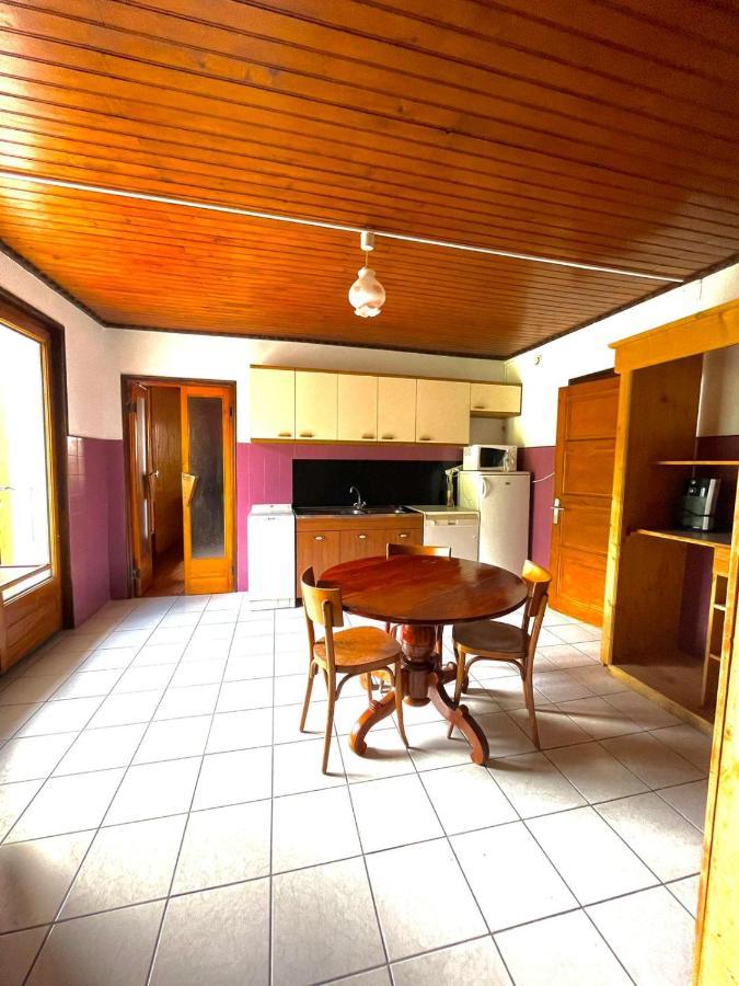 Le Retro Bed and Breakfast Abondance Exteriör bild