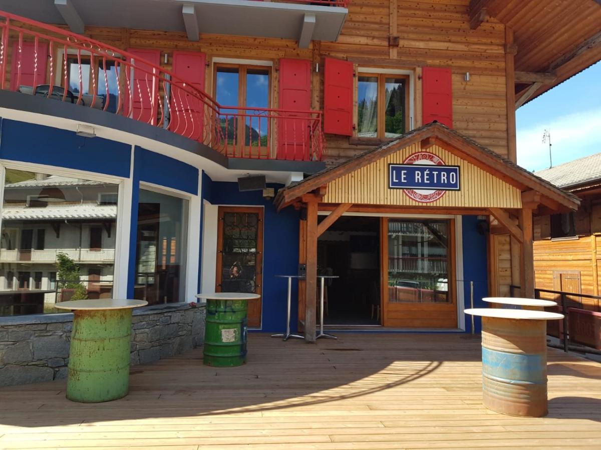 Le Retro Bed and Breakfast Abondance Exteriör bild